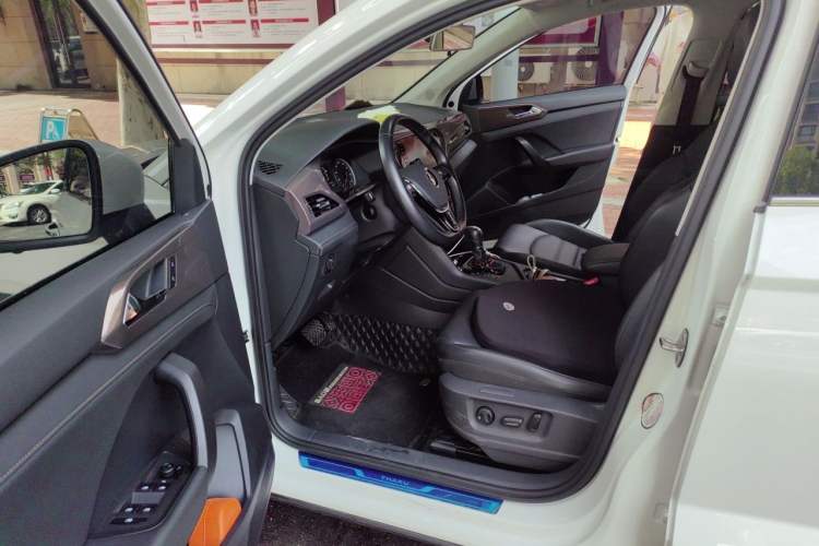 Used Volkswagen Tharu 2021 330TSI All-Wheel Drive Luxury PLUS Version Driver Seat