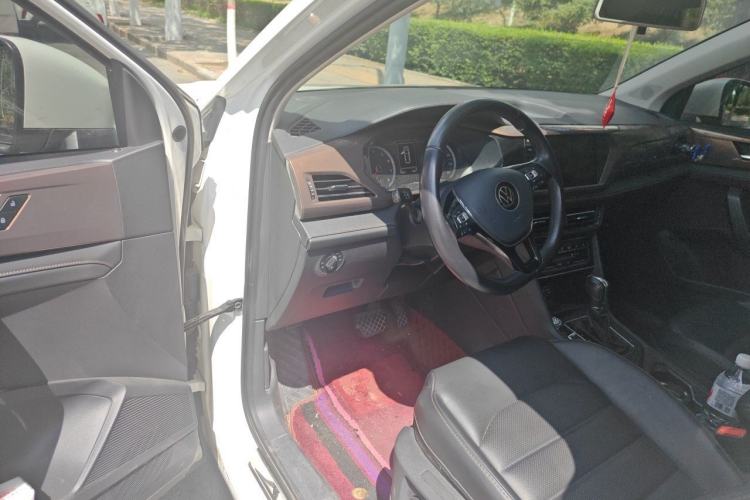 Used Volkswagen Tharu 2021 280TSI Two-Wheel-Drive Luxury Plus Edition Driver Seat