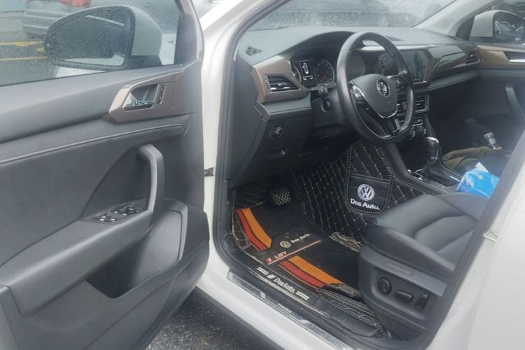 Used Volkswagen Tharu 2021 280TSI Two-Wheel-Drive Luxury Edition Driver Seat