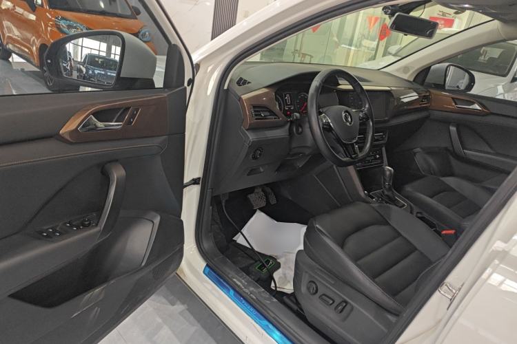 Used Volkswagen Tharu 2021 280TSI Two-Wheel-Drive Luxury Plus Edition Driver Seat