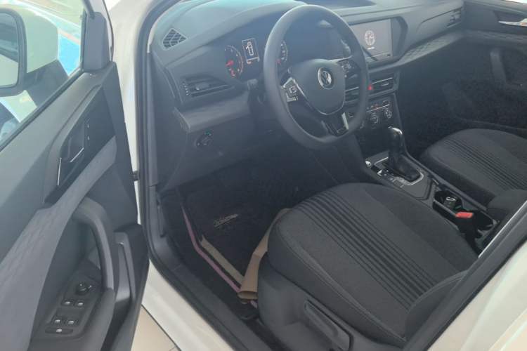 Used Volkswagen Tharu 2021 280TSI Two-Wheel Drive Trend Edition Driver Seat