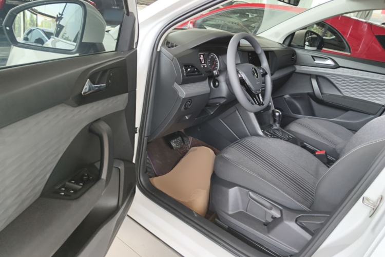 Used Volkswagen Tharu 2021 280TSI Two-Wheel Drive Trend Edition Driver Seat