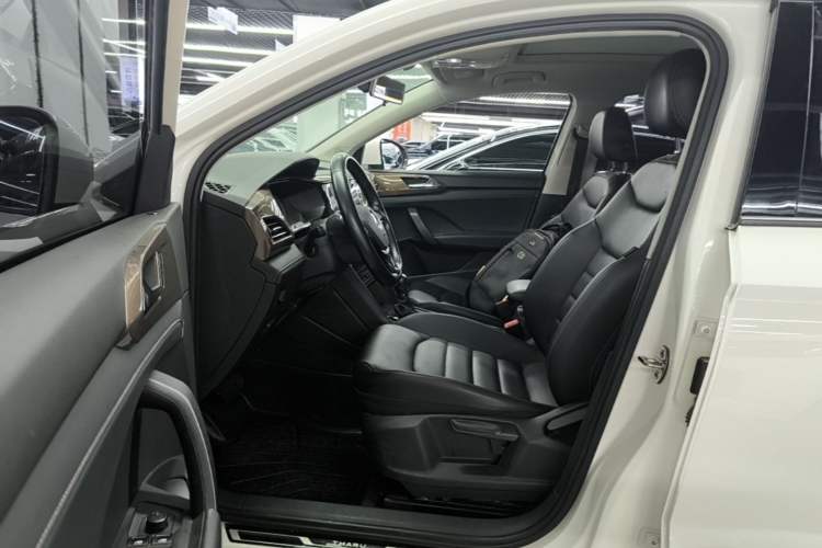 Used Volkswagen Tharu 2021 280TSI Two-Wheel Drive Comfort Edition Driver Seat