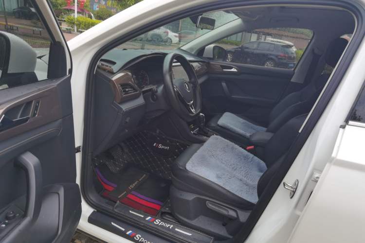 Used Volkswagen Tharu 2021 280TSI Two-Wheel-Drive Luxury Edition Driver Seat