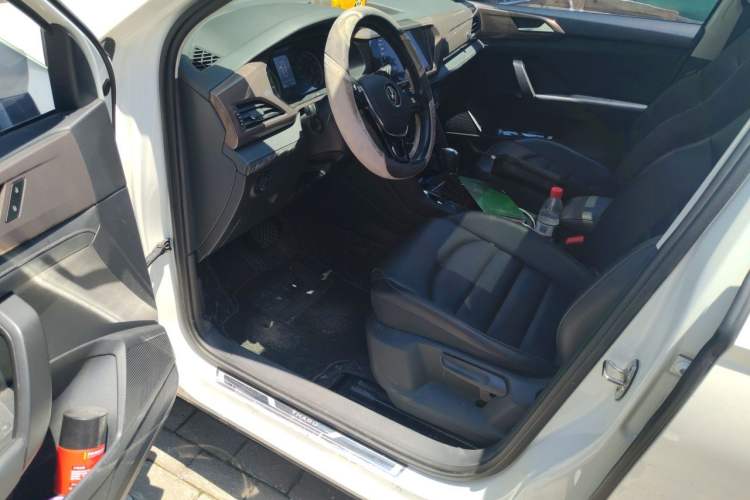 Used Volkswagen Tharu 2021 280TSI Two-Wheel-Drive Luxury Edition Driver Seat