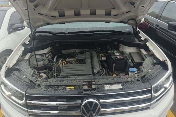 Used Volkswagen Tharu 2021 280TSI Two-Wheel-Drive Luxury Plus Edition Engine Bay