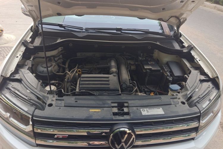 Used Volkswagen Tharu 2021 280TSI Two-Wheel-Drive Luxury Plus Edition Engine Bay