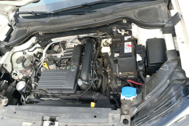 Used Volkswagen Tharu 2021 280TSI Two-Wheel Drive Trend Edition Engine Bay