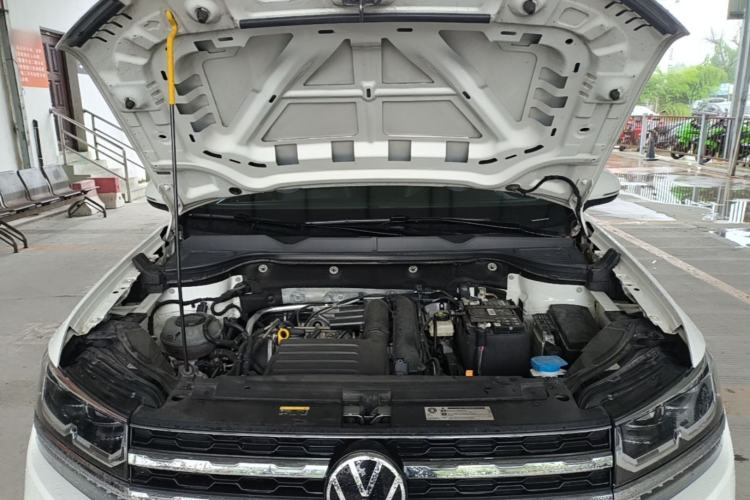 Used Volkswagen Tharu 2021 280TSI Two-Wheel-Drive Luxury Plus Edition Engine Bay