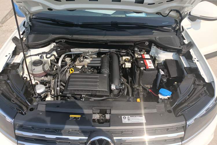 Used Volkswagen Tharu 2021 280TSI Two-Wheel Drive Trend Edition Engine Bay
