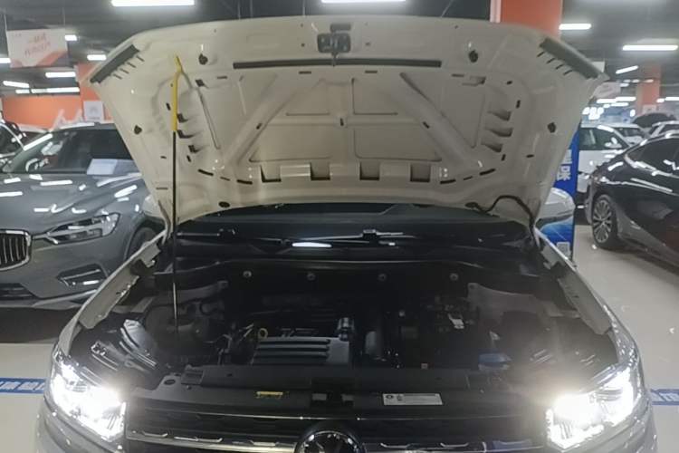 Used Volkswagen Tharu 2021 280TSI Two-Wheel-Drive Luxury Plus Edition Engine Bay