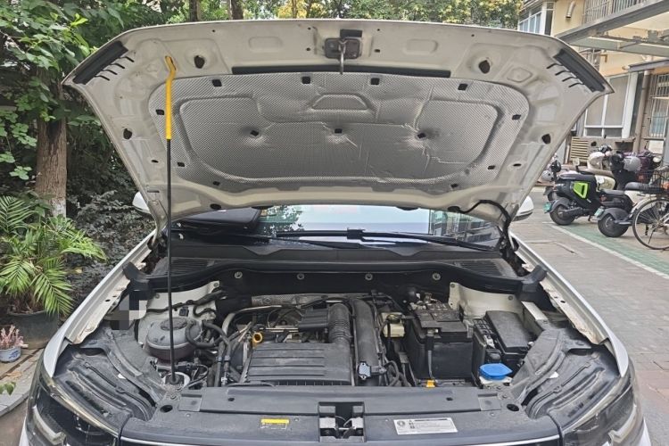 Used Volkswagen Tharu 2021 280TSI Two-Wheel-Drive Luxury Plus Edition Engine Bay