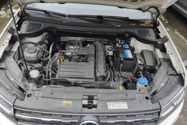 Used Volkswagen Tharu 2021 280TSI Two-Wheel-Drive Luxury Plus Edition Engine Bay