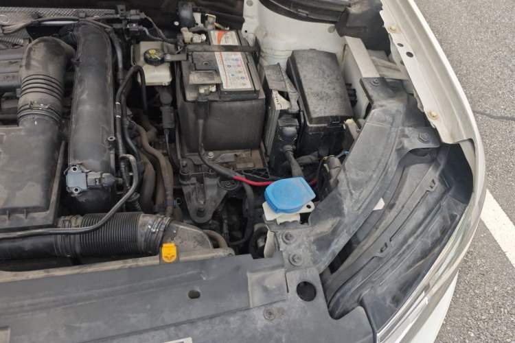 Used Volkswagen Tharu 2021 280TSI Two-Wheel-Drive Luxury Plus Edition Engine Bay Left