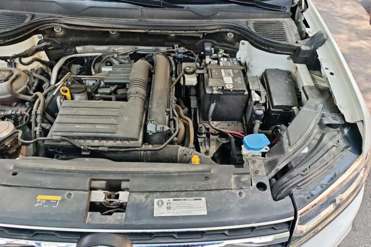 Used Volkswagen Tharu 2021 280TSI Two-Wheel-Drive Luxury Plus Edition Engine Bay Left