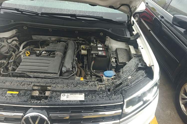 Used Volkswagen Tharu 2021 280TSI Two-Wheel-Drive Luxury Plus Edition Engine Bay Left