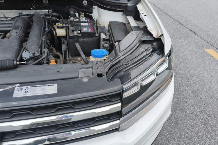 Used Volkswagen Tharu 2021 280TSI Two-Wheel Drive Comfort Edition Engine Bay Left