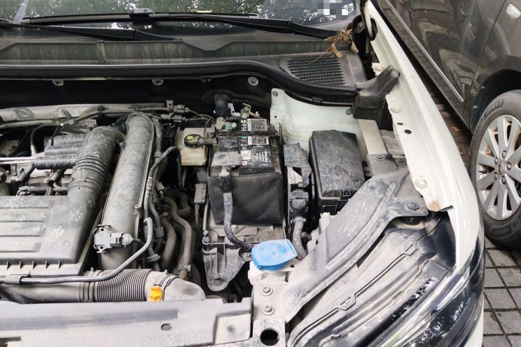Used Volkswagen Tharu 2021 280TSI Two-Wheel Drive Trend Edition Engine Bay Left