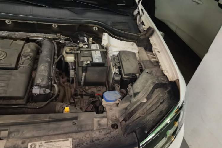 Used Volkswagen Tharu 2021 280TSI Two-Wheel-Drive Luxury Plus Edition Engine Bay Left