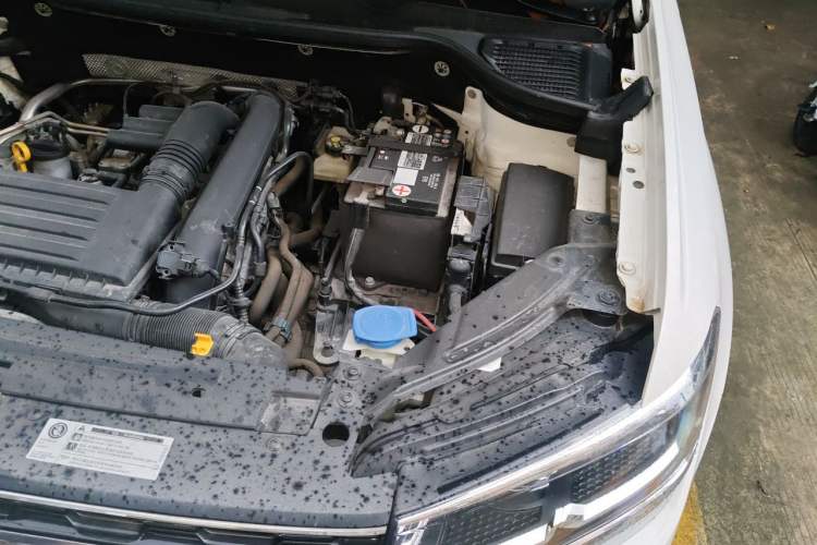 Used Volkswagen Tharu 2021 280TSI Two-Wheel-Drive Luxury Plus Edition Engine Bay Left