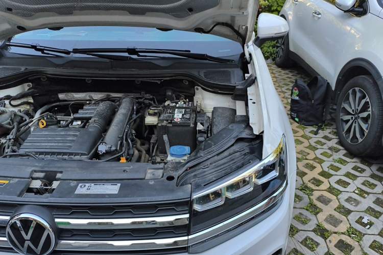Used Volkswagen Tharu 2021 280TSI Two-Wheel Drive Trend Edition Engine Bay Left