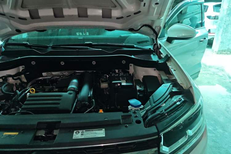 Used Volkswagen Tharu 2021 280TSI Two-Wheel-Drive Luxury Edition Engine Bay Left