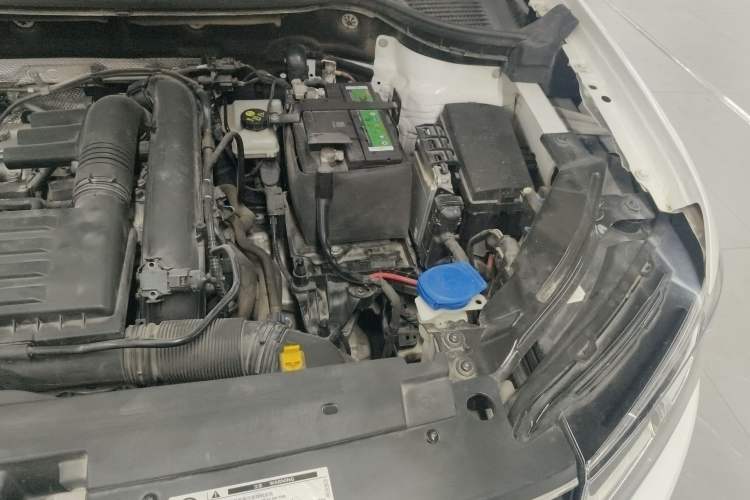 Used Volkswagen Tharu 2021 280TSI Two-Wheel-Drive Luxury Plus Edition Engine Bay Left