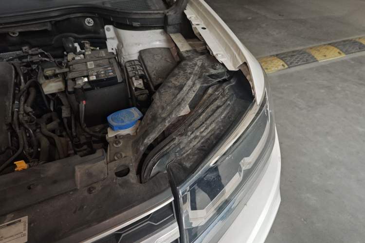 Used Volkswagen Tharu 2021 280TSI Two-Wheel Drive Comfort Edition Engine Bay Left