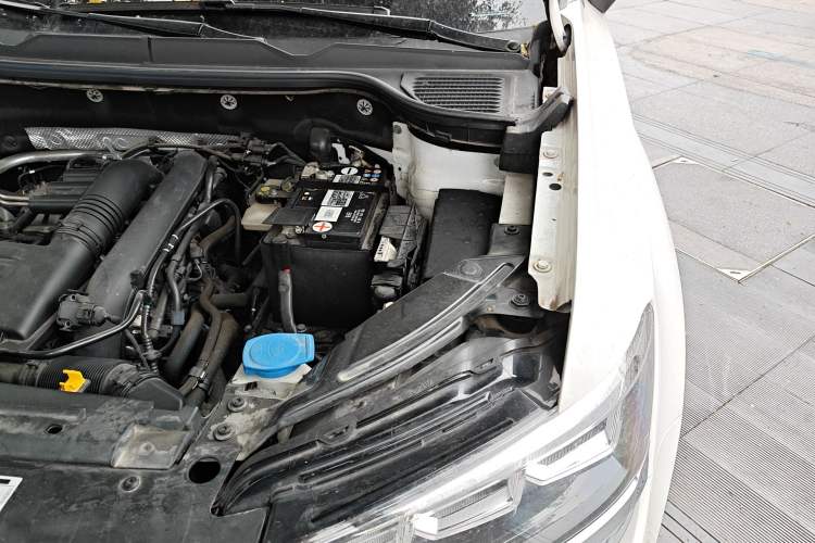 Used Volkswagen Tharu 2021 280TSI Two-Wheel Drive Comfort Edition Engine Bay Left