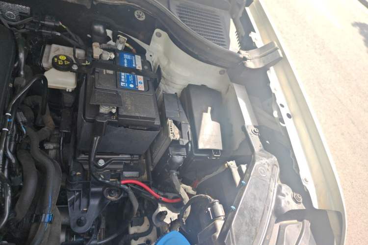 Used Volkswagen Tharu 2021 280TSI Two-Wheel-Drive Luxury Plus Edition Engine Bay Left