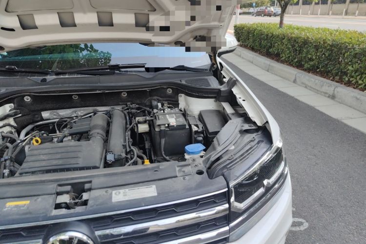 Used Volkswagen Tharu 2021 280TSI Two-Wheel-Drive Luxury Plus Edition Engine Bay Left