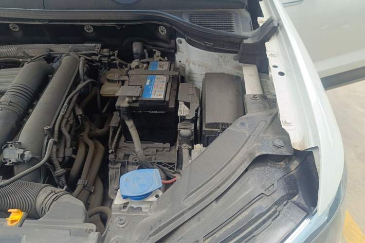 Used Volkswagen Tharu 2021 280TSI Two-Wheel Drive Trend Edition Engine Bay Left