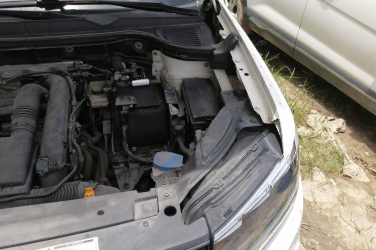 Used Volkswagen Tharu 2021 280TSI Two-Wheel Drive Comfort Edition Engine Bay Left