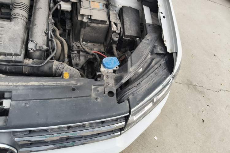 Used Volkswagen Tharu 2021 280TSI Two-Wheel-Drive Luxury Plus Edition Engine Bay Left
