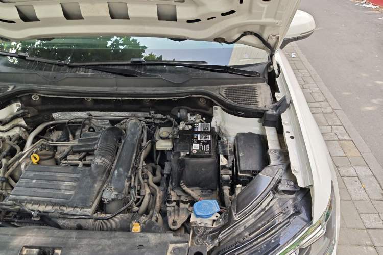 Used Volkswagen Tharu 2021 280TSI Two-Wheel Drive Trend Edition Engine Bay Left