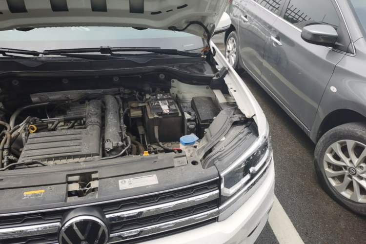 Used Volkswagen Tharu 2021 280TSI Two-Wheel-Drive Luxury Plus Edition Engine Bay Left