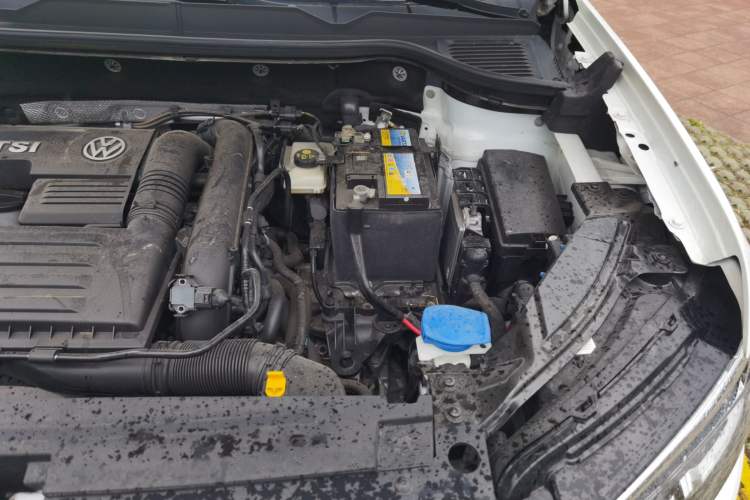 Used Volkswagen Tharu 2021 280TSI Two-Wheel-Drive Luxury Edition Engine Bay Left