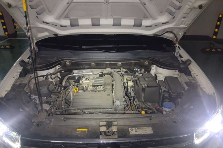 Used Volkswagen Tharu 2021 280TSI Two-Wheel-Drive Luxury Plus Edition Engine Bay