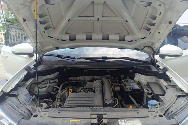 Used Volkswagen Tharu 2021 280TSI Two-Wheel Drive Trend Edition Engine Bay