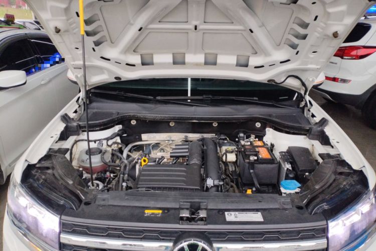 Used Volkswagen Tharu 2021 280TSI Two-Wheel Drive Trend Edition Engine Bay