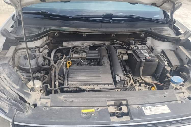 Used Volkswagen Tharu 2021 280TSI Two-Wheel-Drive Luxury Plus Edition Engine Bay