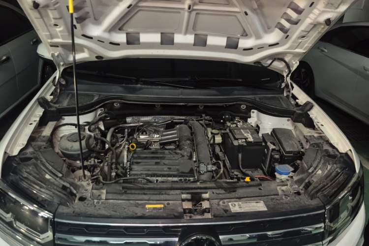 Used Volkswagen Tharu 2021 280TSI Two-Wheel-Drive Luxury Plus Edition Engine Bay