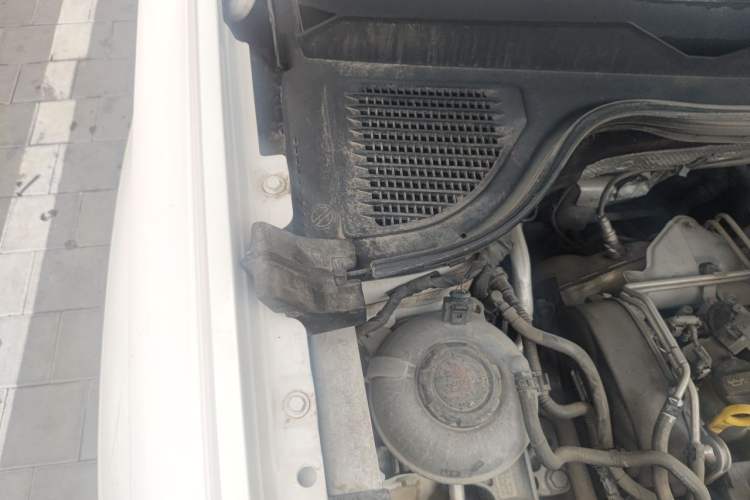 Used Volkswagen Tharu 2021 280TSI Two-Wheel Drive Trend Edition Engine Bay Right