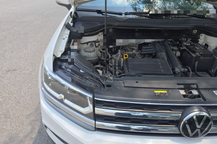 Used Volkswagen Tharu 2021 280TSI Two-Wheel-Drive Luxury Plus Edition Engine Bay Right