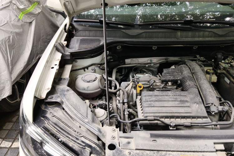 Used Volkswagen Tharu 2021 280TSI Two-Wheel Drive Trend Edition Engine Bay Right