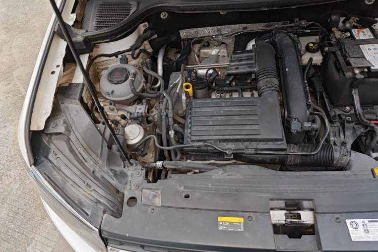 Used Volkswagen Tharu 2021 280TSI Two-Wheel Drive Trend Edition Engine Bay Right