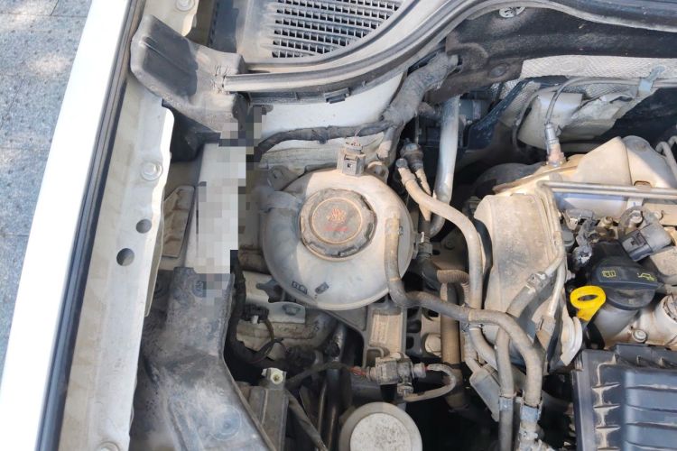 Used Volkswagen Tharu 2021 280TSI Two-Wheel-Drive Luxury Plus Edition Engine Bay Right