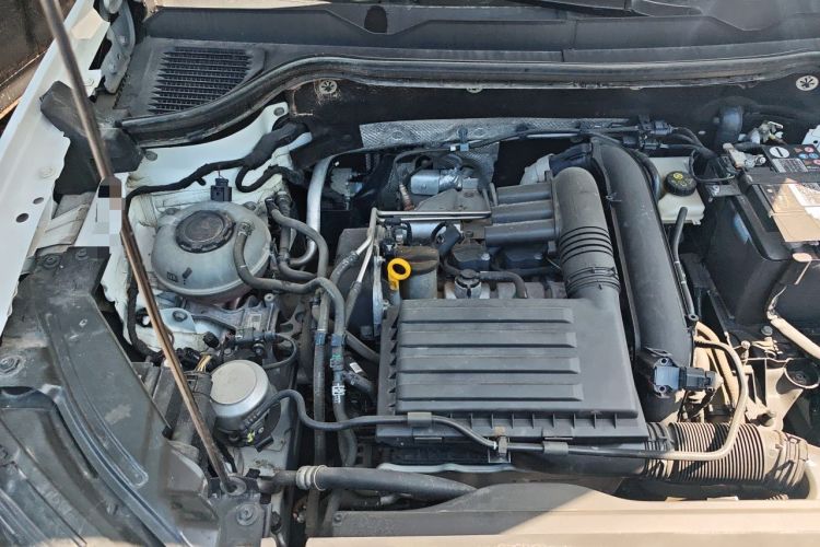 Used Volkswagen Tharu 2021 280TSI Two-Wheel-Drive Luxury Edition Engine Bay Right