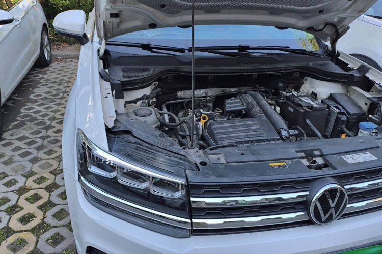 Used Volkswagen Tharu 2021 280TSI Two-Wheel Drive Trend Edition Engine Bay Right