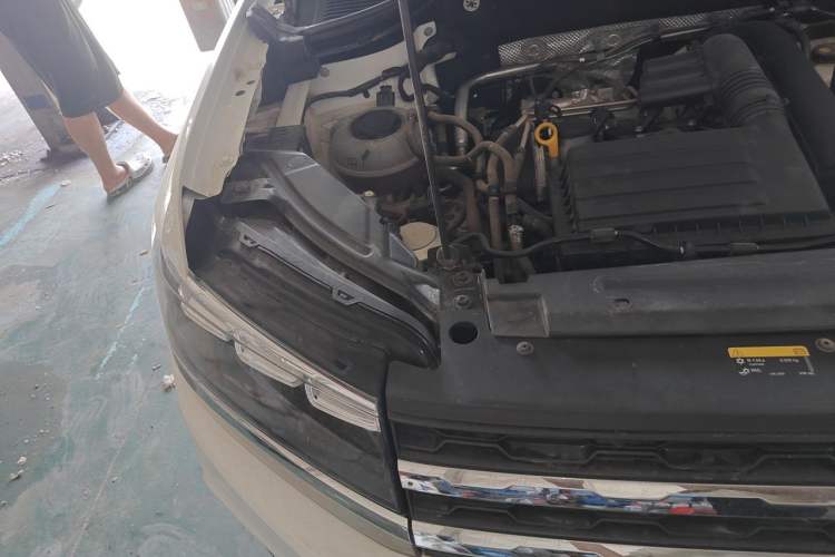 Used Volkswagen Tharu 2021 280TSI Two-Wheel Drive Comfort Edition Engine Bay Right